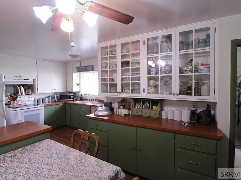 Listing photo 5