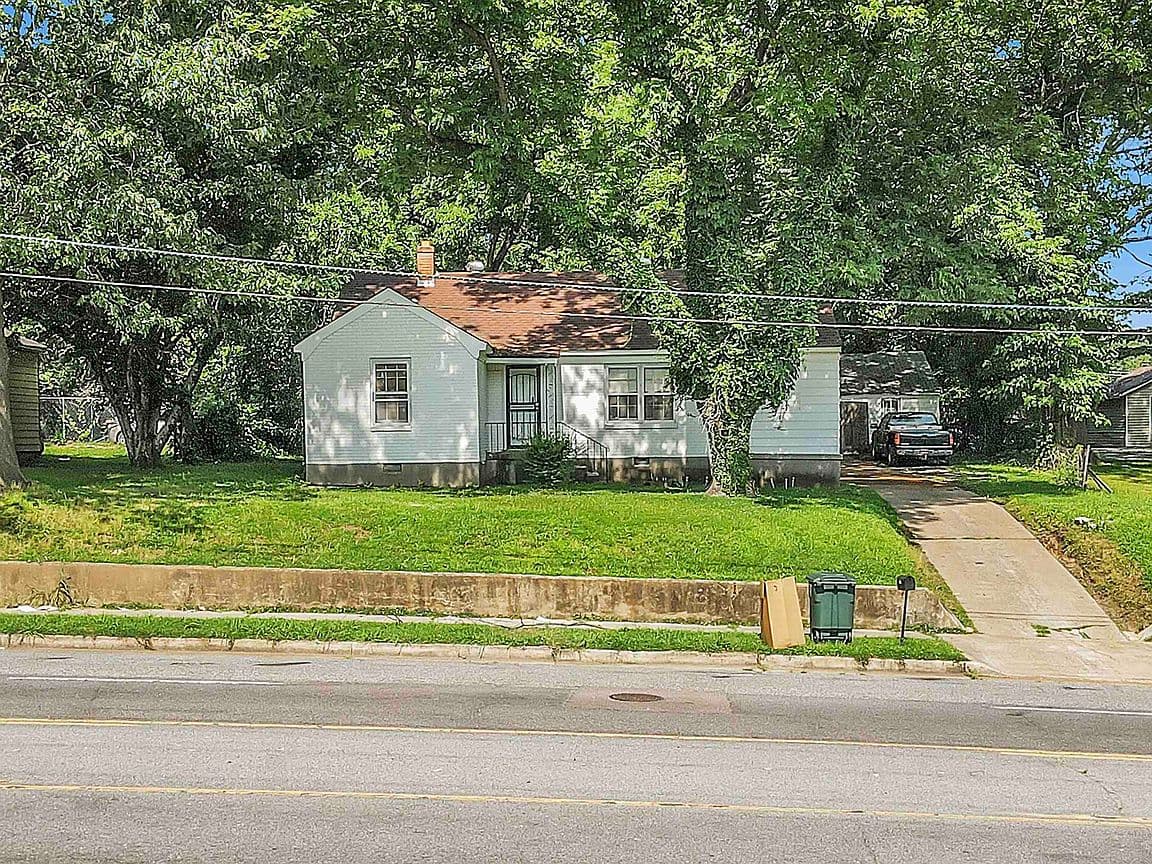Primary listing photo