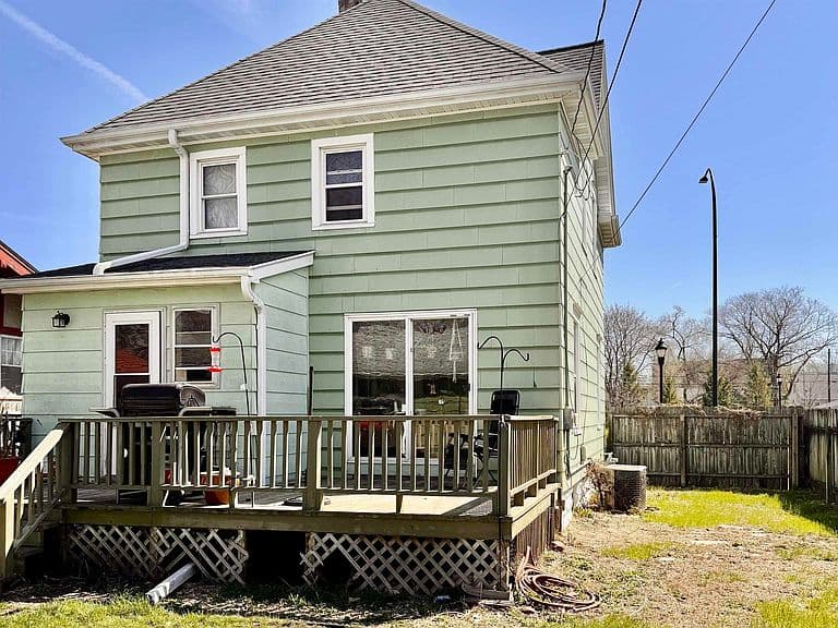 Listing photo 4