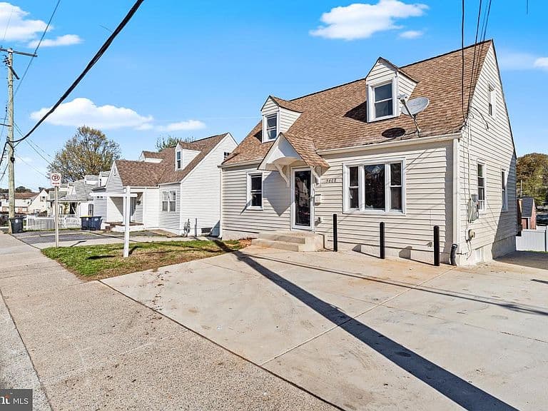 Listing photo 3