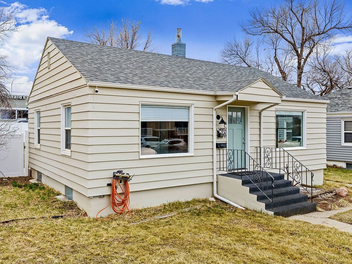 Primary listing photo