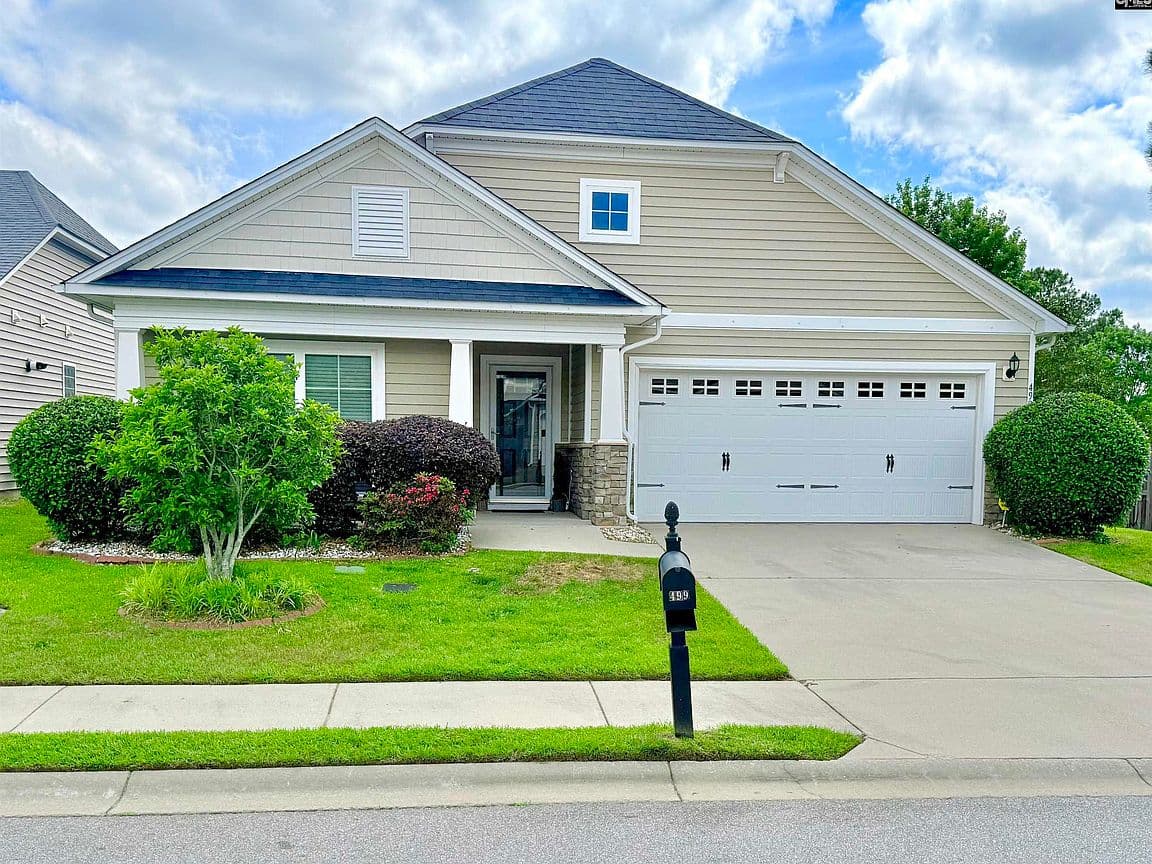 Primary listing photo