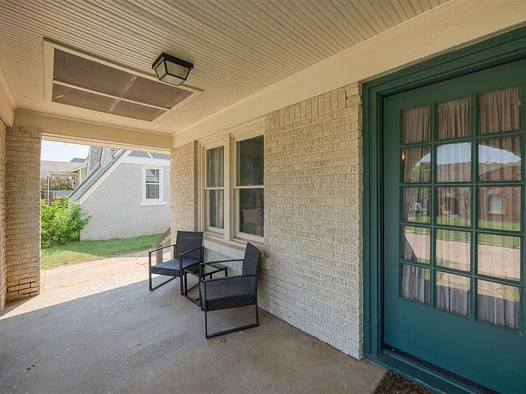 Listing photo 4