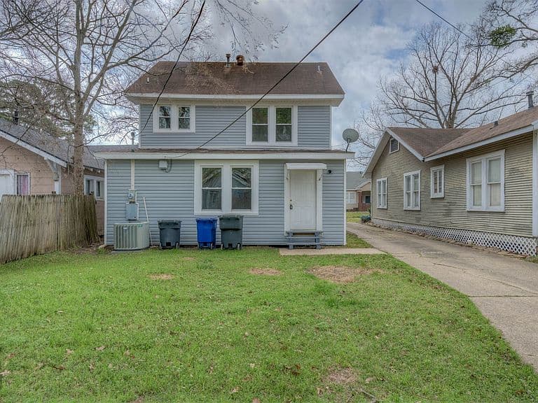 Listing photo 5