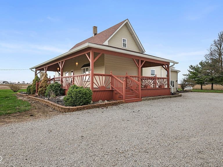 Listing photo 5