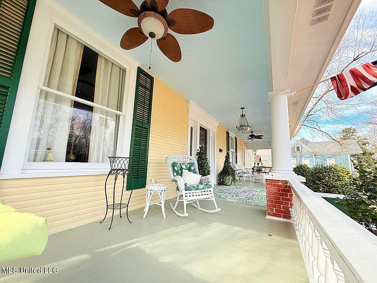 Listing photo 5