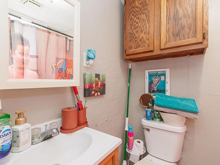 Listing photo 5