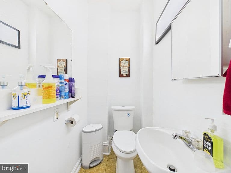 Listing photo 4