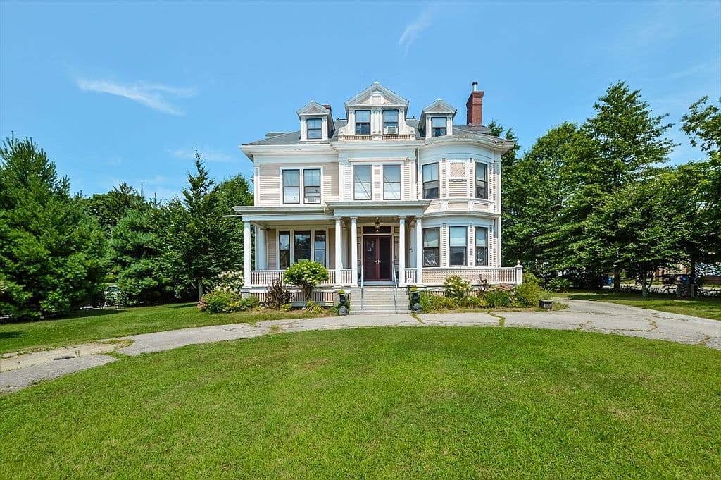 Primary listing photo