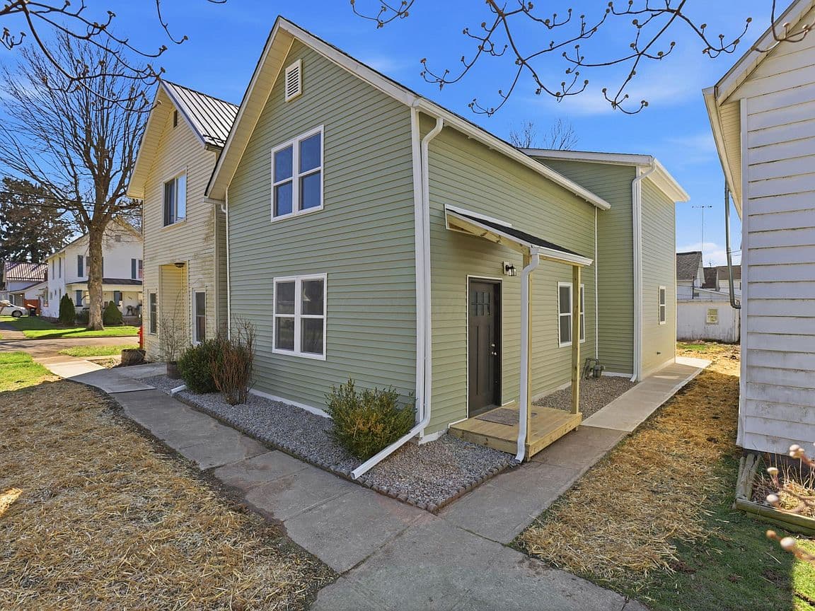 Primary listing photo