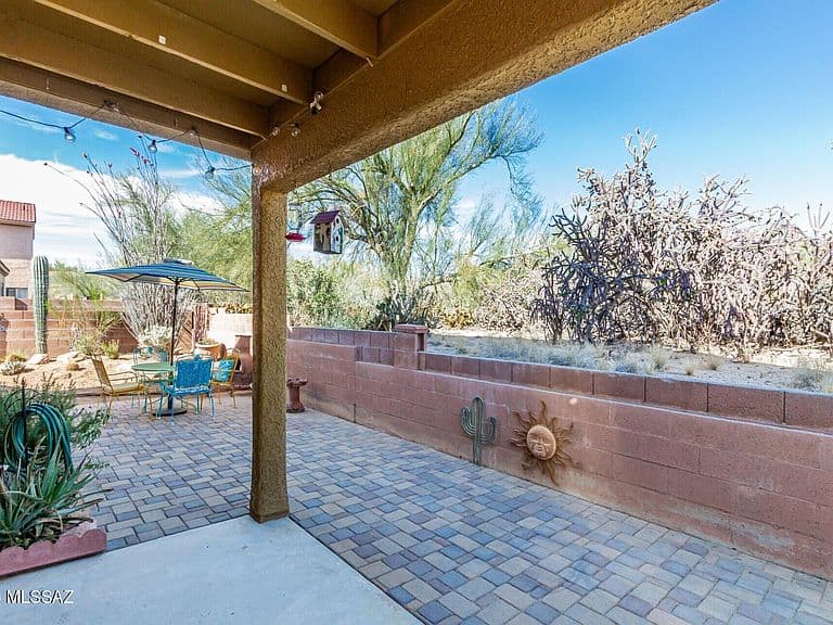 Listing photo 4