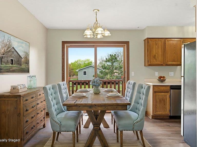 Listing photo 3