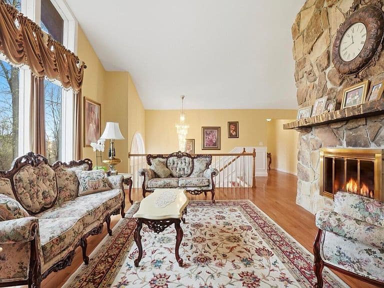 Listing photo 4