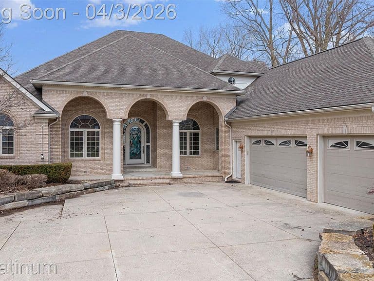 Listing photo 3