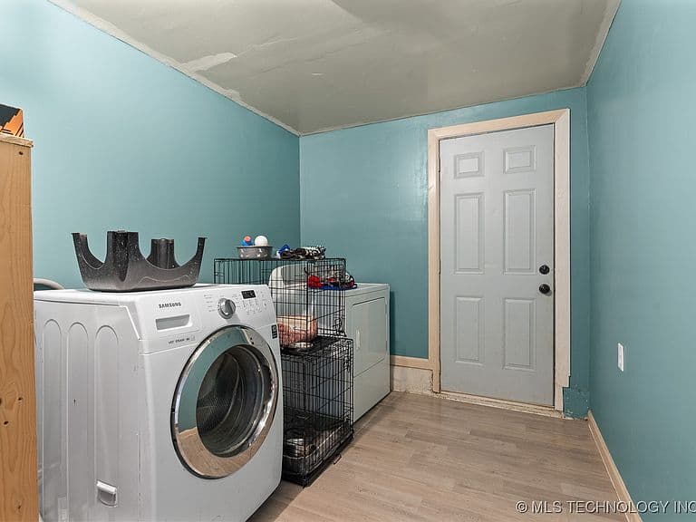 Listing photo 4
