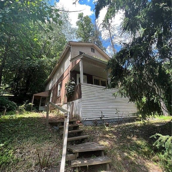 Listing photo 2