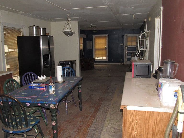 Listing photo 5