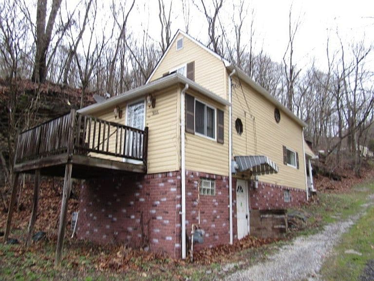 Listing photo 2