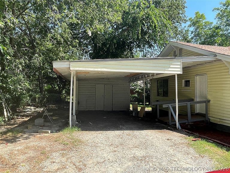 Listing photo 4
