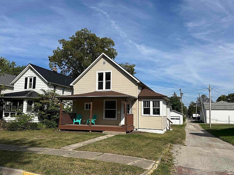 Listing photo 3