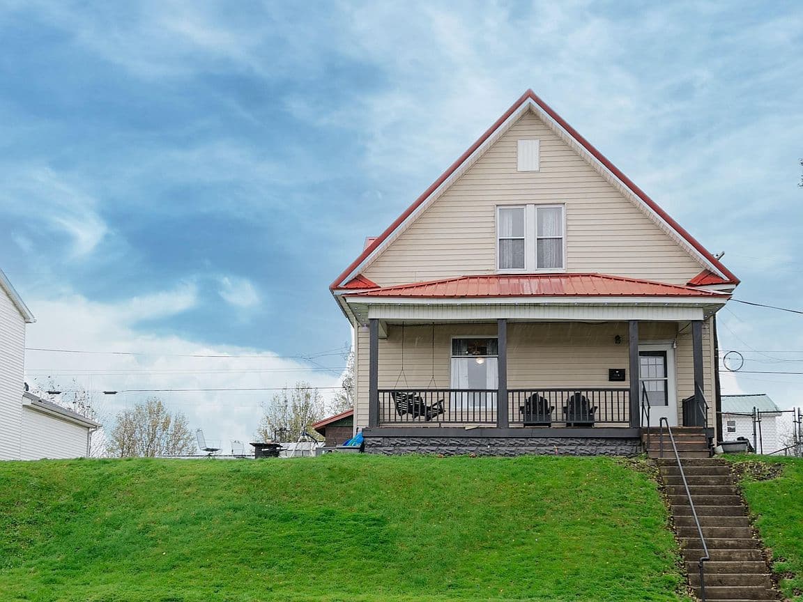 Primary listing photo
