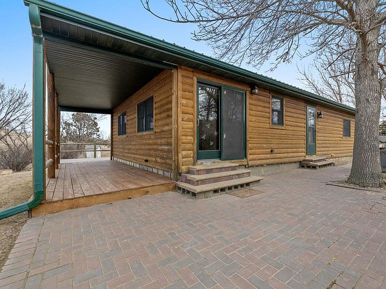 Listing photo 4