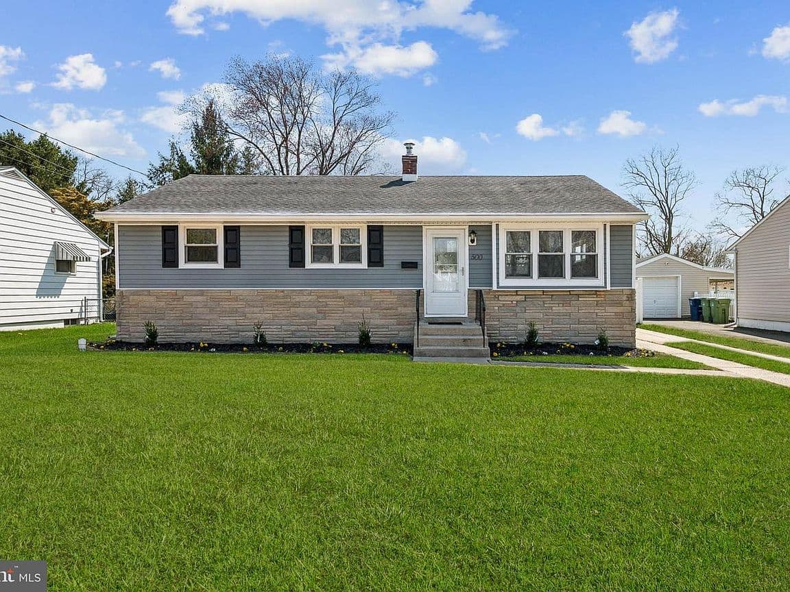 Primary listing photo