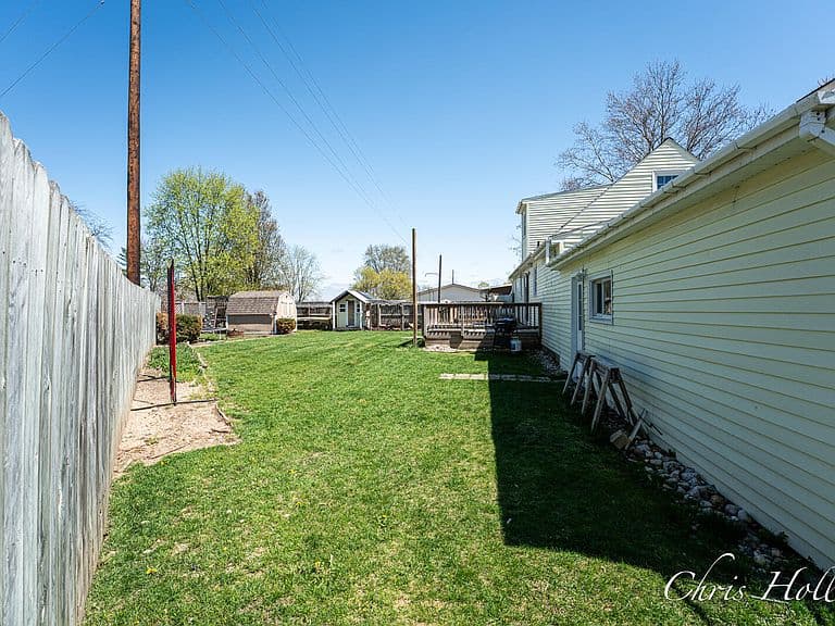Listing photo 4
