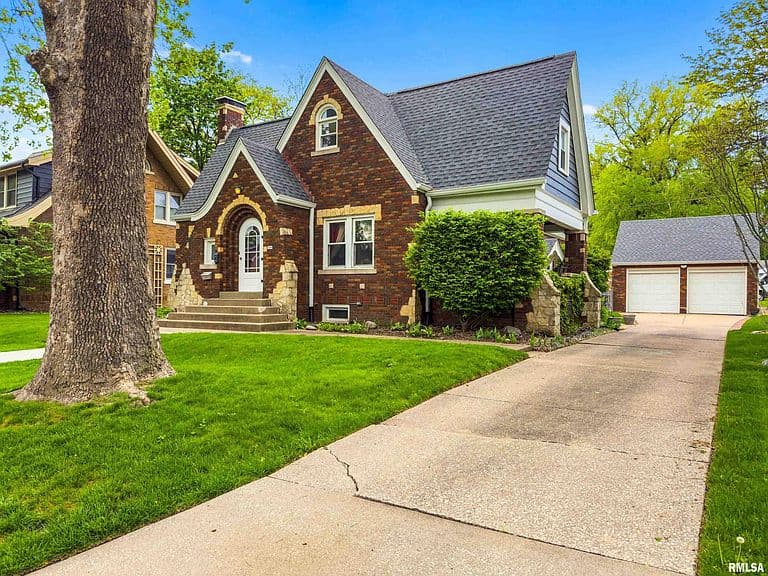 Listing photo 3