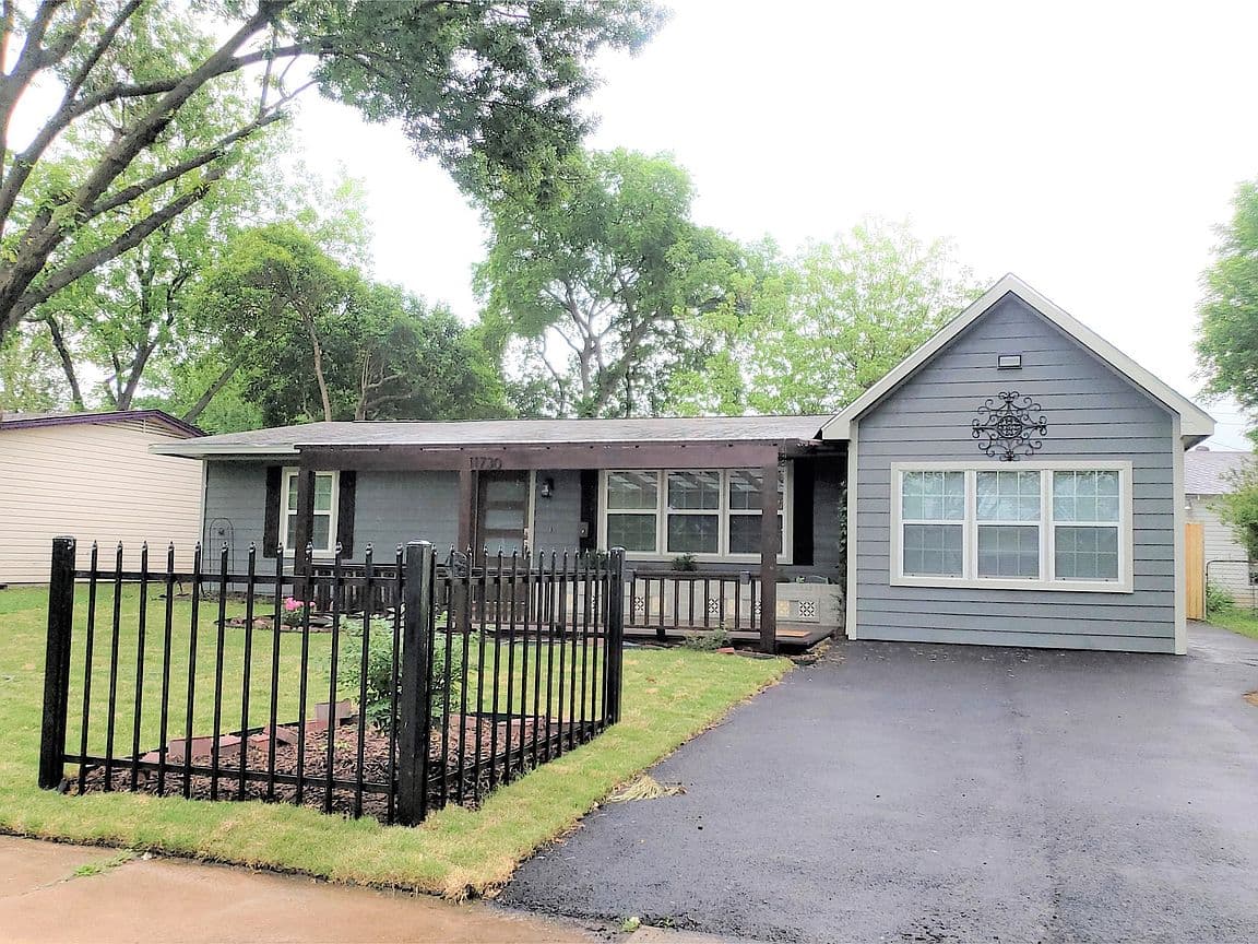 Primary listing photo