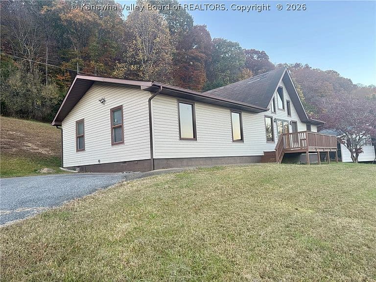 Listing photo 5