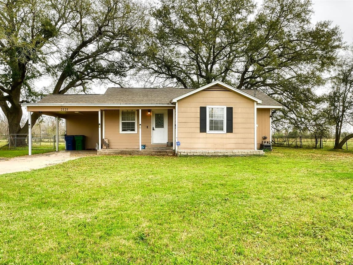 Primary listing photo