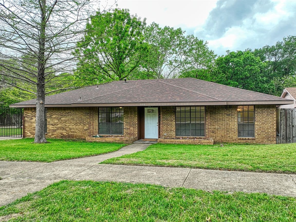 Primary listing photo