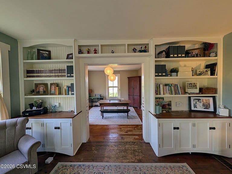 Listing photo 5