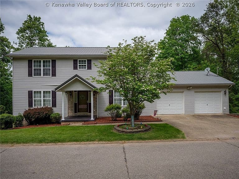 Listing photo 2