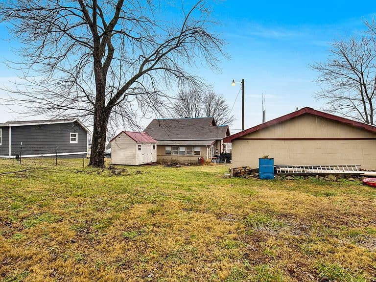 Listing photo 4