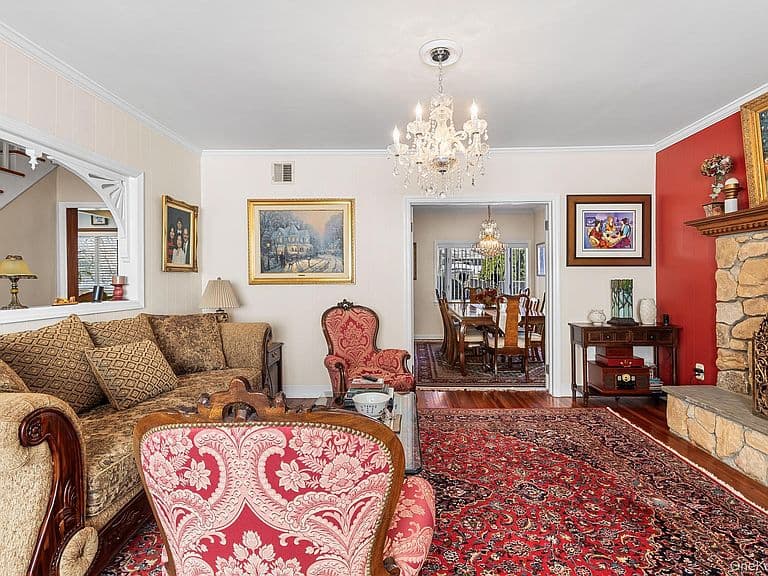 Listing photo 5