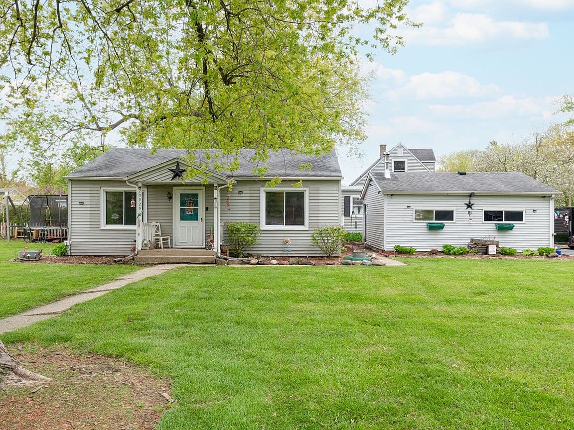 Primary listing photo