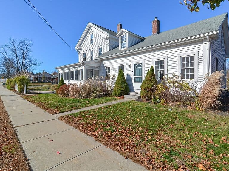 Listing photo 5