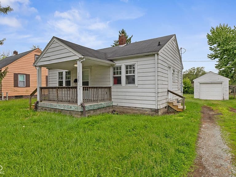 Listing photo 3