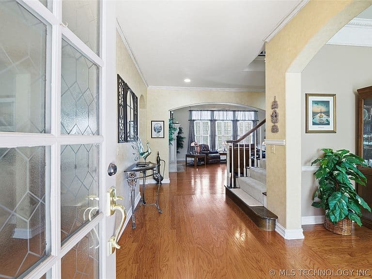 Listing photo 3