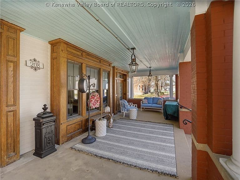 Listing photo 5