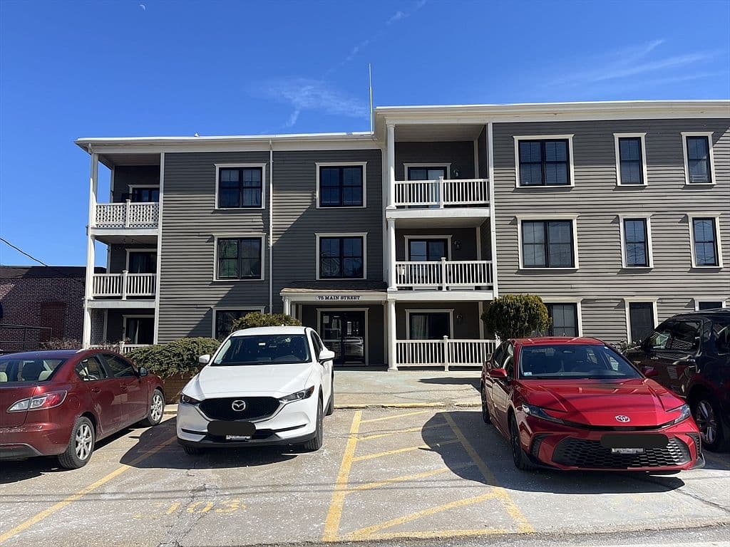 Primary listing photo