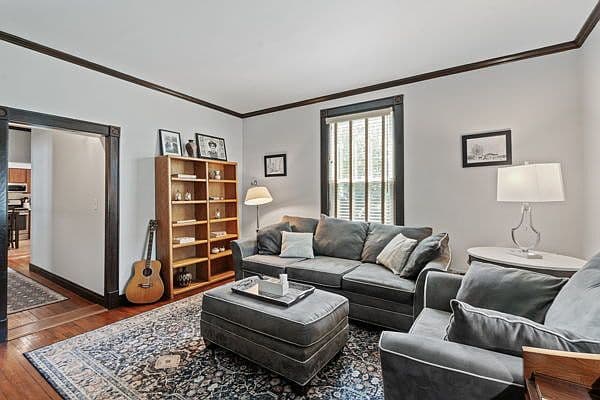 Listing photo 4
