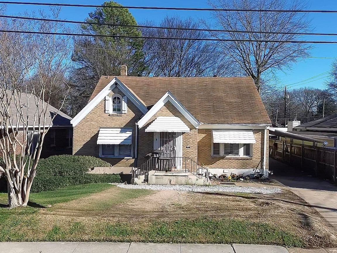 Primary listing photo