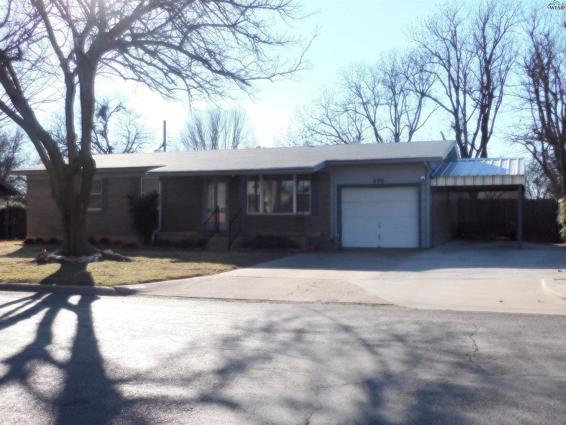 Primary listing photo