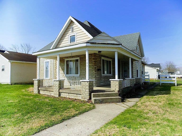 Listing photo 2