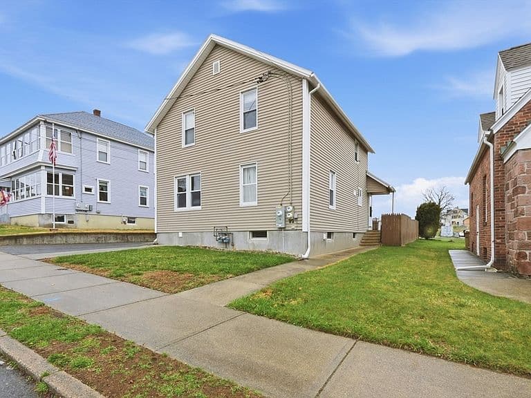 Listing photo 4