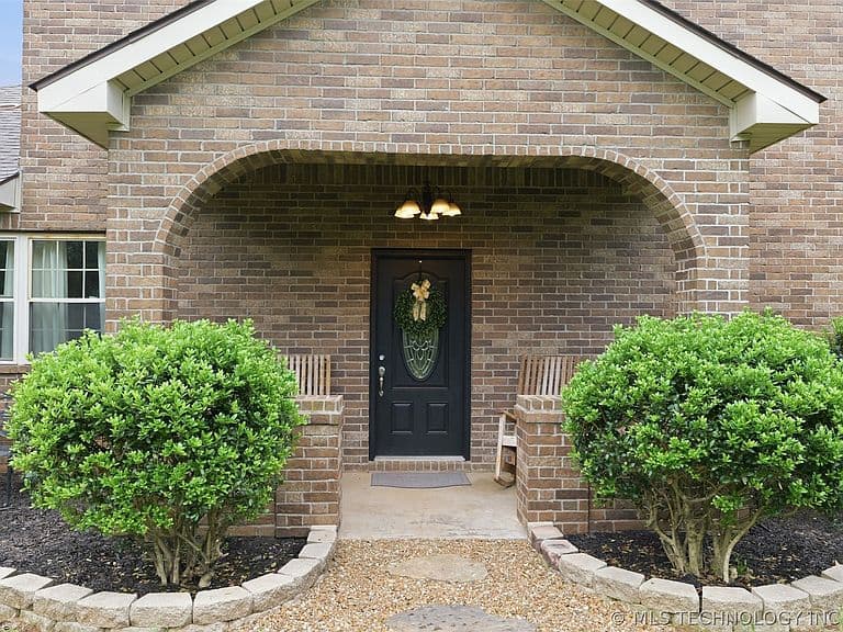 Listing photo 5