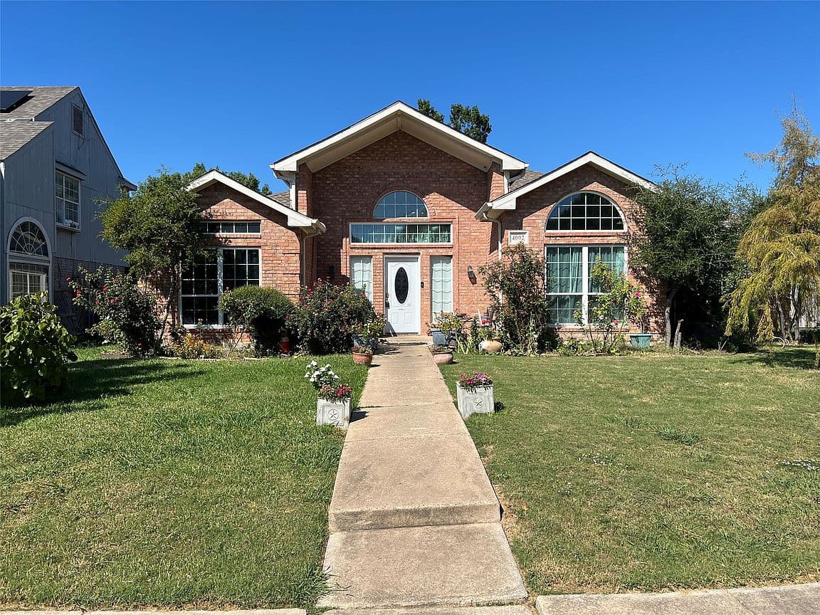 Primary listing photo
